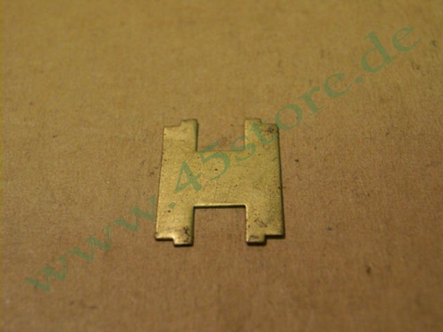 4777-29 // Halteklammer, Lichtschalter